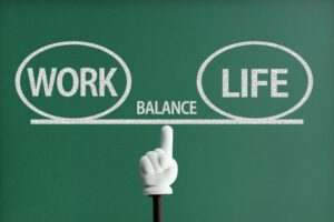 パラリーガルと一般事務の違いは？どちらがあなたの適性に合う？（ロイヤーズハイ版）