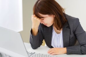 パラリーガル求人では「固定残業代」に注意！給与の見方と働き方のリアルを徹底解説