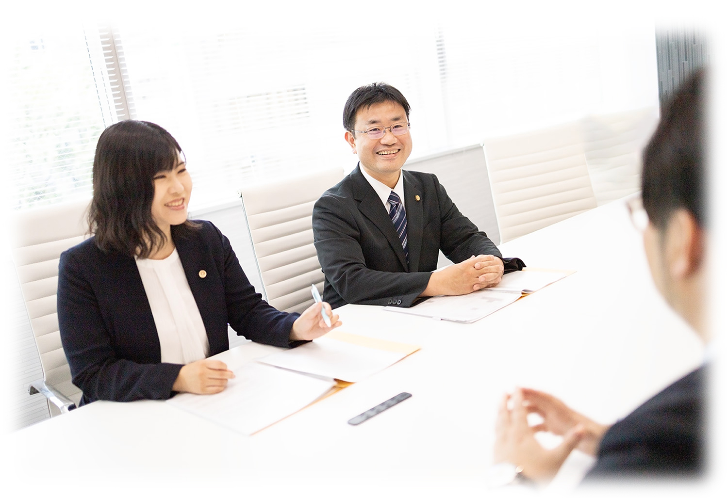 ロイヤーズハイは,現代の「良い」考えや風潮,手段を取り入れながらも,「質実剛健」を大切にし,10年,20年,数十年も続く法律事務所を目指している事務所です。