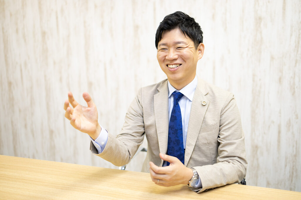 代表弁護士 田中今日太です。