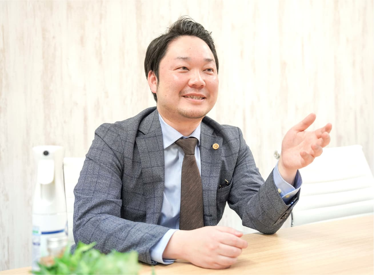 法的アドバイスを行う弁護士