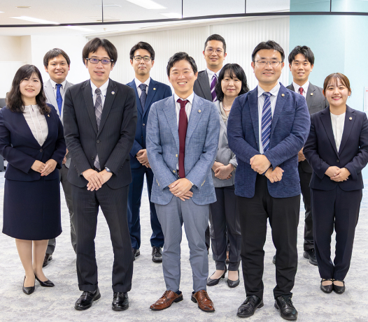 損保会社側の実務経験をもつ弁護士も在籍