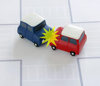 もし自賠責保険のみで交通事故を起こしたら、加害者はどうなる？