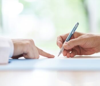 保険会社から送られてきた同意書という書類はどうすれば良いのか？